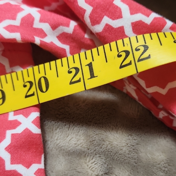 Ruby Rd. Red Geometric 100% Cottom Button-Down Shirt W/ Floral Cuff See Pics - Picture 6 of 9